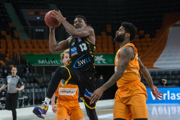 战术的较量 战术的较量