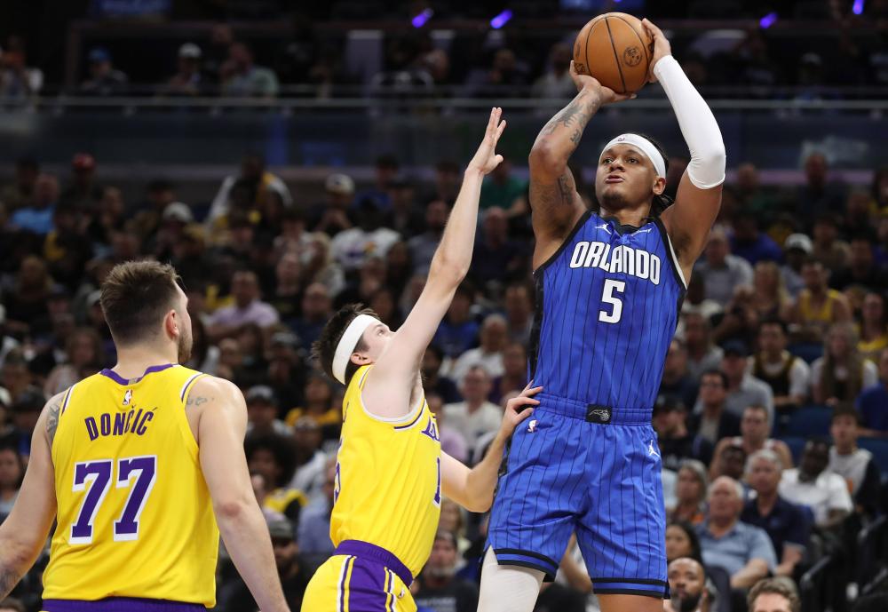 间来陪伴家 间来陪伴家