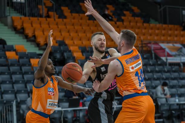 财务之间找 财务之间找